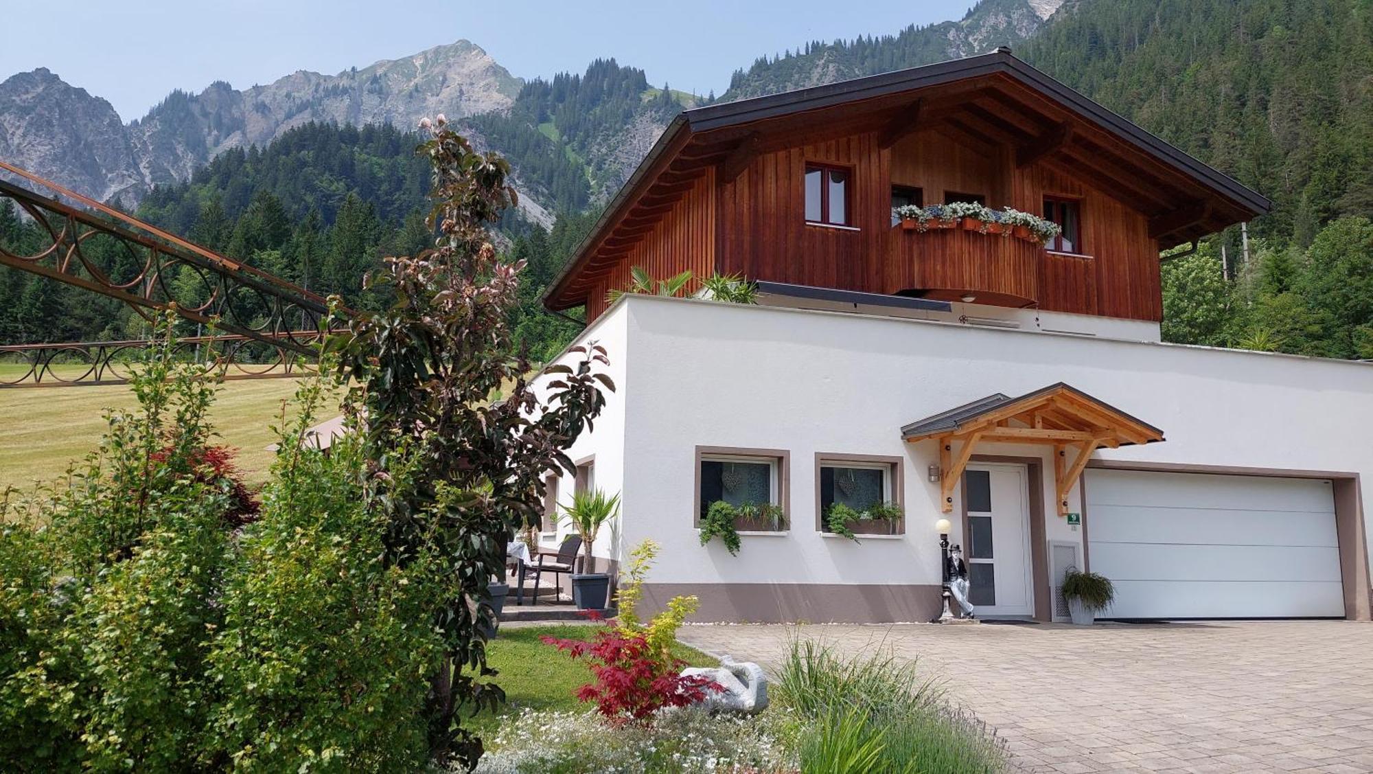 Haus Adrian Apartman Wald am Arlberg Kültér fotó